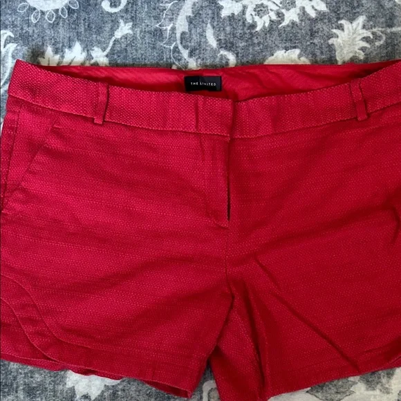 The Limited High Waist Red Women's Shorts - Picture 1 of 4